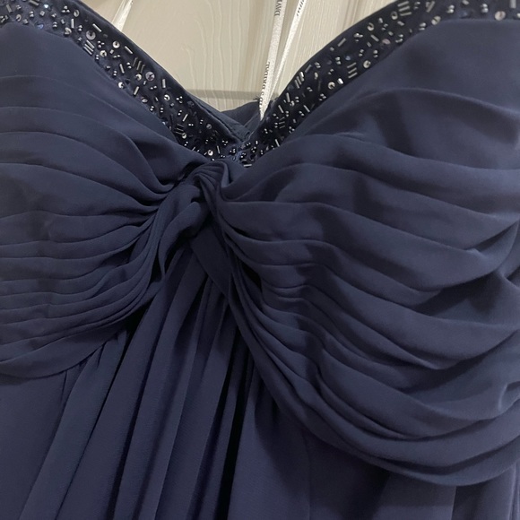 David’s bridal dress - Picture 5 of 6